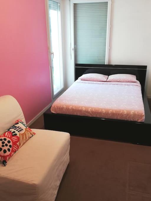 Joli Appartement Avec Jardin Et 2 Parkings Prives Argenteuil Exterior foto